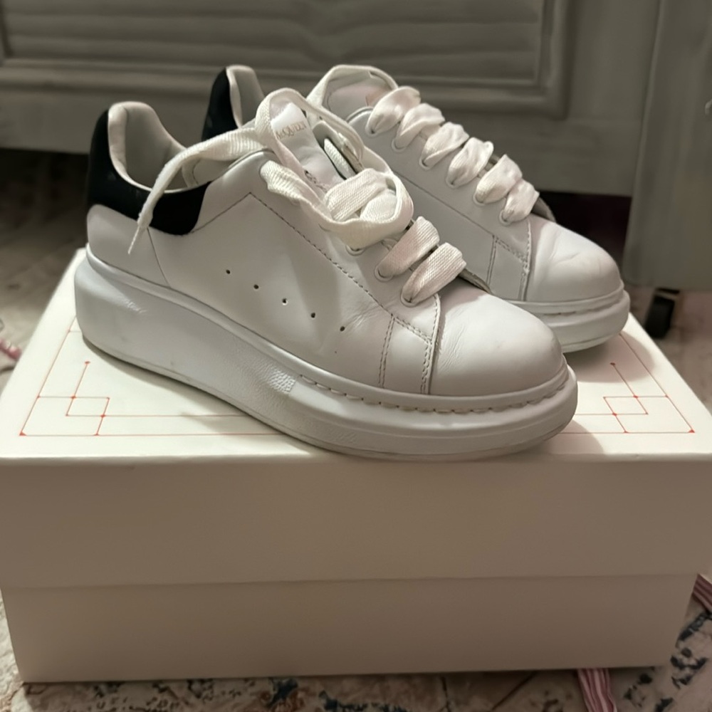 Unisex Alexander McQueen sneakers